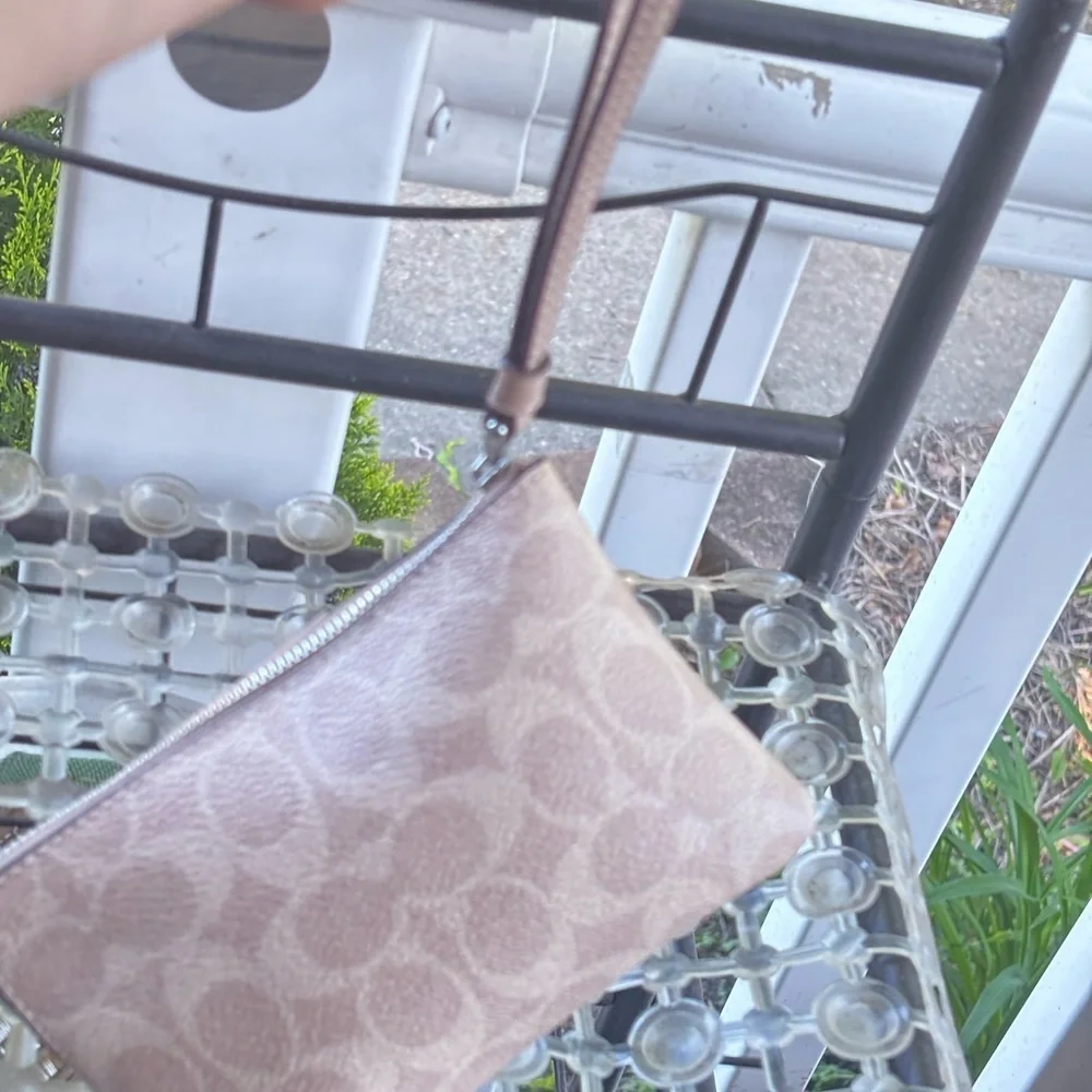 COACH wristlet Bag